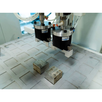 Automatic Compact Parts Loader for Haas Milling Machines